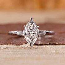 Dutch marquise engagement ring in white gold.
