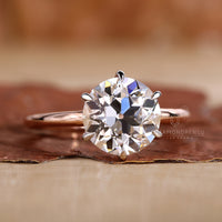 White gold ring paired with rose gold ring.
