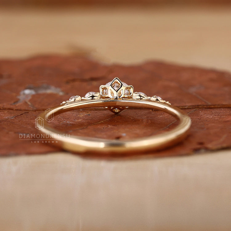 Buy Engagement ring from Diamondrensu AU.
