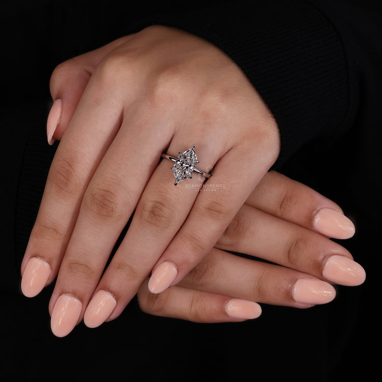 solitaire engagement ring in white gold ring design.
