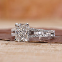 Prong setting ring designed in white gold engagement ring.
