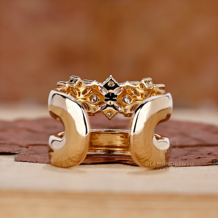 Buy Engagement ring with double layer diamond band.
