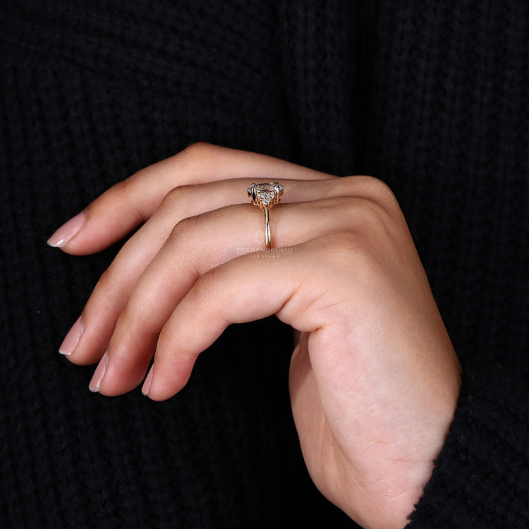 Customise ring designed with Lab Grown Diamond.
