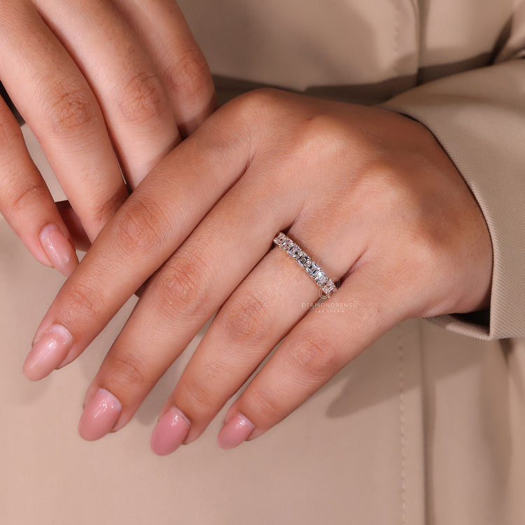 Buy wedding band from Diamondrensu AU wedding band.