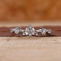 5 Stone Diamond Ring with round cut diamond ring.
