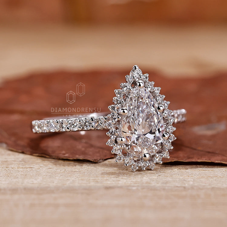 customise ring with round prong setting.
