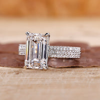 White gold ring matched with lab grown diamond.
