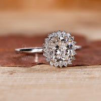 White gold ring featured in Buy Engagement ring.
