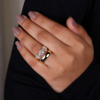 open finger ring in yellow gold diamond ring design.
