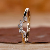 Diamond wedding band made with lab grown diamond.
