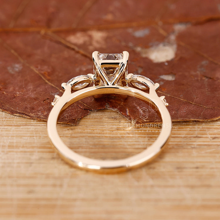 Cathedral setting ring matched with prong setting.
