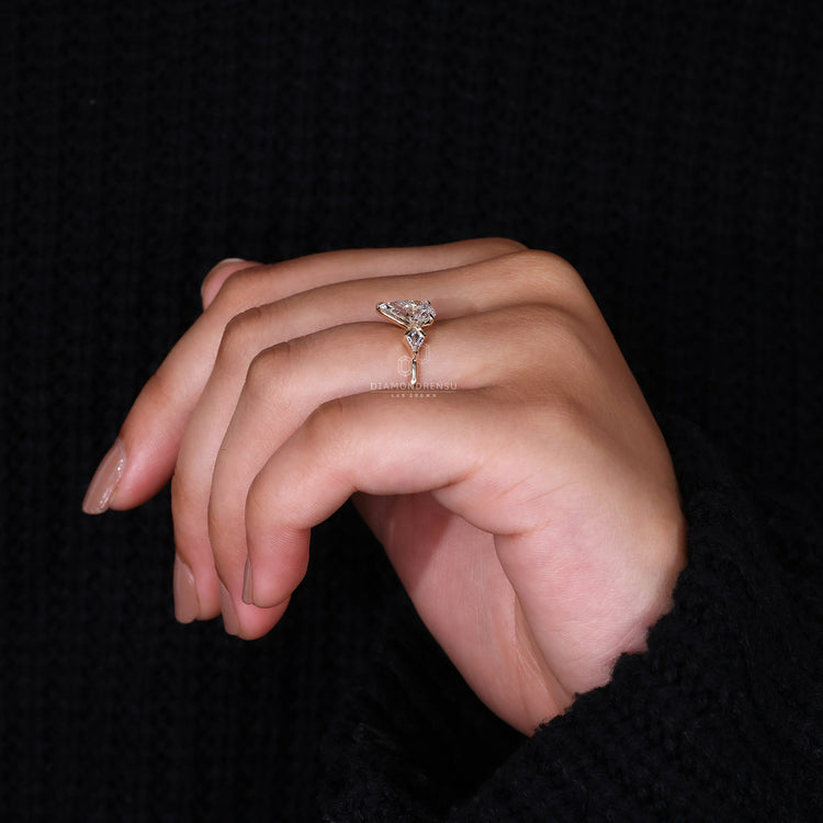IGI certified handmade ring in three stone design.

