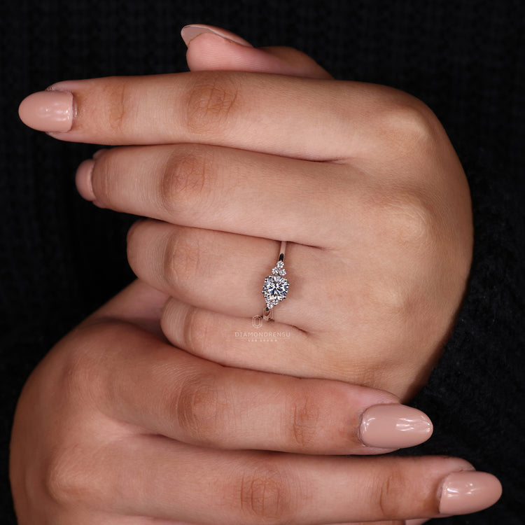 Round diamond muse setting in handmade ring.
