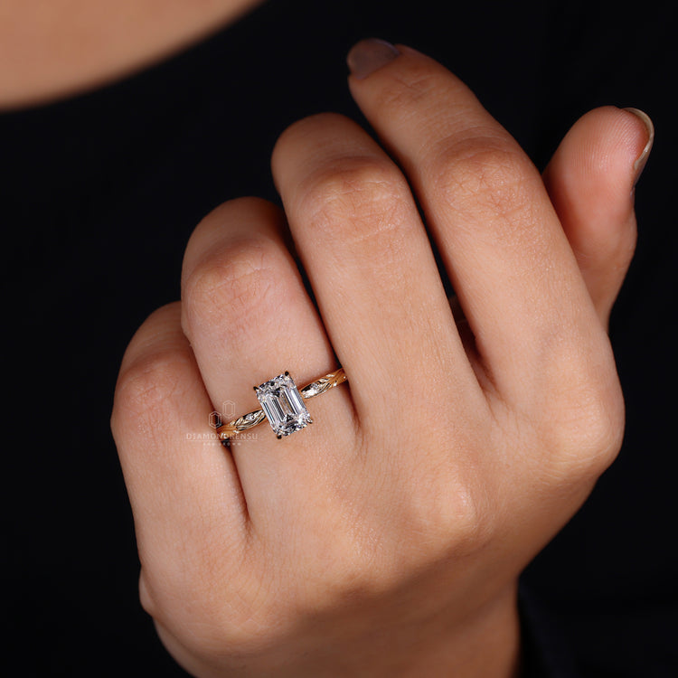 Lab Grown Diamond in 4 claw prong setting.
