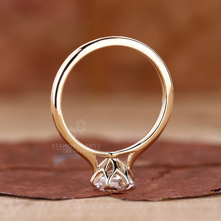 customise ring with tapered shank engagement ring.
