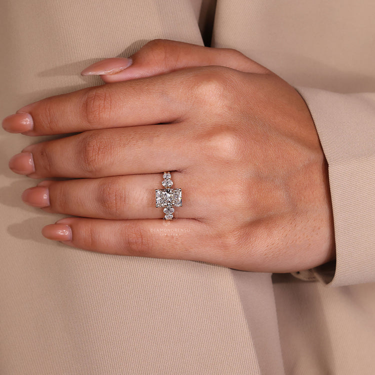 Customise ring with 5 stone engagement ring.
