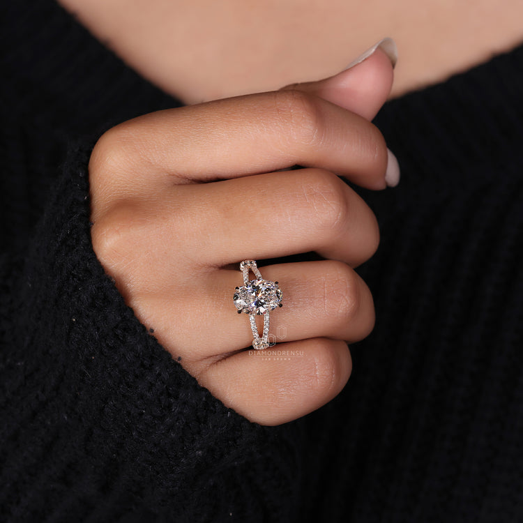 customise ring with round cut pave band.
