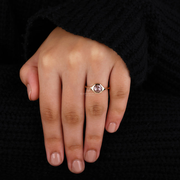 IGI certified diamond in solitaire diamond ring
