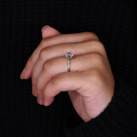 white gold engagement ring with 6 claw prong setting.
