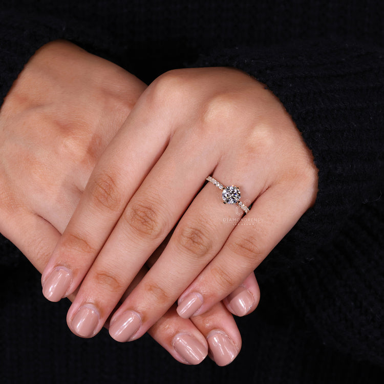 IGI certified detail in pave ring setting.
