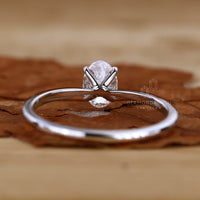 Simple engagement ring designed for everyday elegance.
