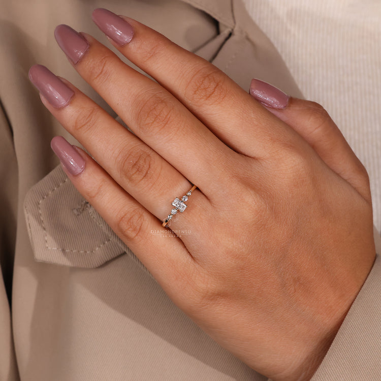 Handmade 5 stone diamond ring by Diamondrensu AU.
