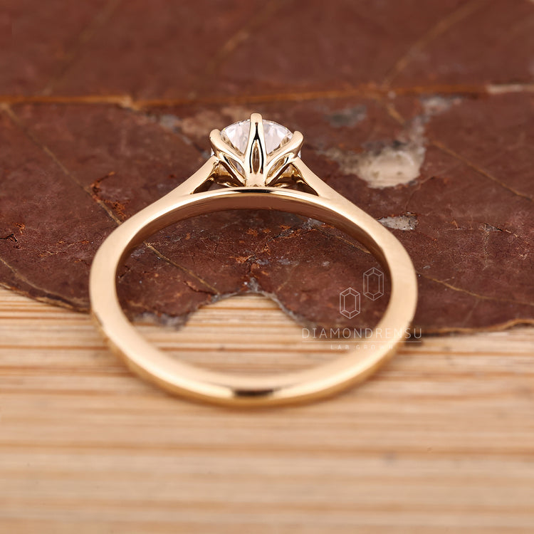 Round Old European Cut Ring refined tulip basket.
