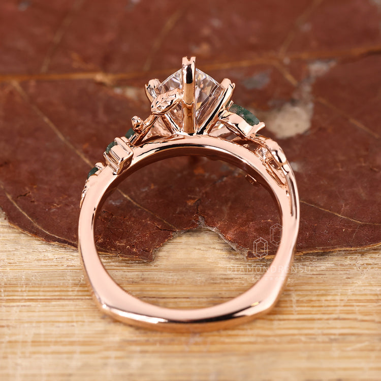 Buy Engagement ring with rose gold diamond ring.
