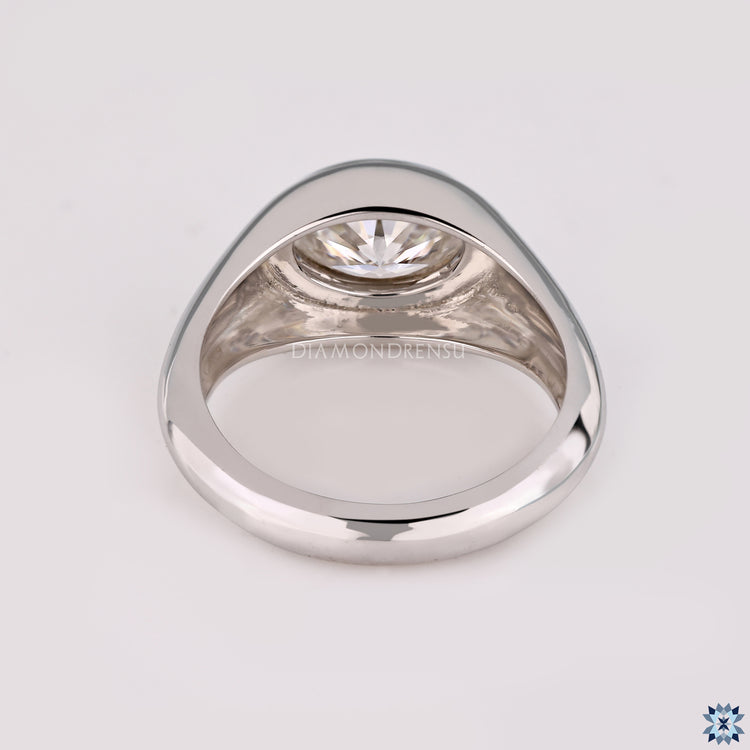East to west oval cut engagement ring design.