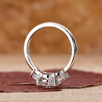 IGI certified diamond in 3 stone diamond ring.
