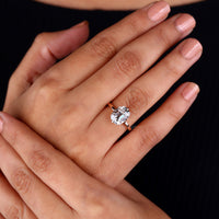 Lab grown diamond used in IGI certified ring.
