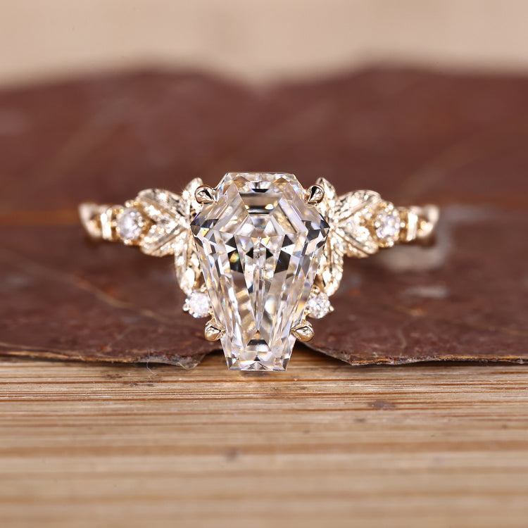 Coffin cut diamond ring five stone nature style.
