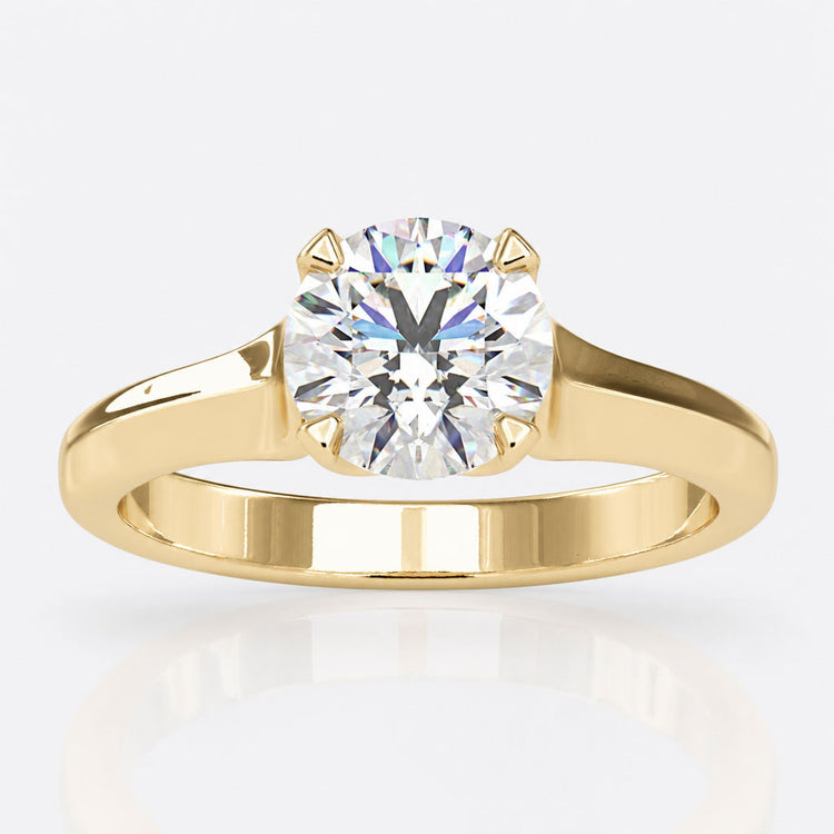 Round Diamond Engagement Ring in Stunning Solitaire Setting