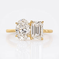 Emerald And Oval Cut Lab-Grown Diamond Toi et Moi Ring