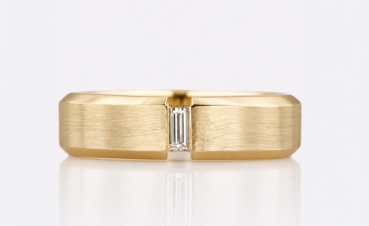 Lab grown diamond jewellery gifts for him including men's rings in solid gold