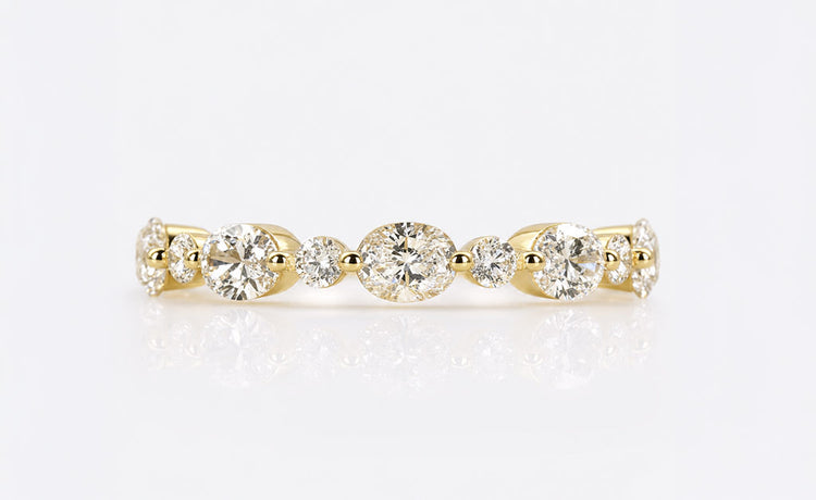 Oval cut lab grown diamond wedding ring in solid gold