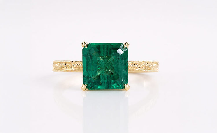 Tea Pea collection jewellery in solid gold with coloured gemstones