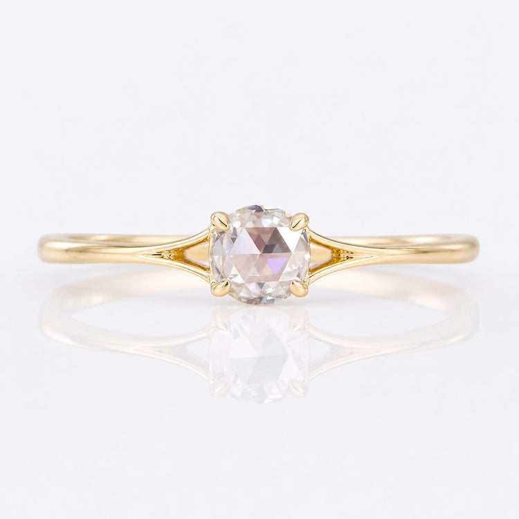 Valentine's Day lab grown diamond jewellery gifts including rings and pendants