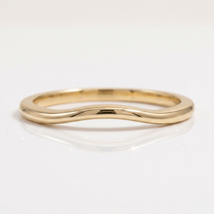 AUSM0281 Classic Curved Comfort-Fit Wedding Band - 18k Yellow Gold - Size N