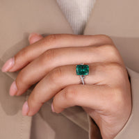 Diamondrensu AU emerald cut handmade ring.
