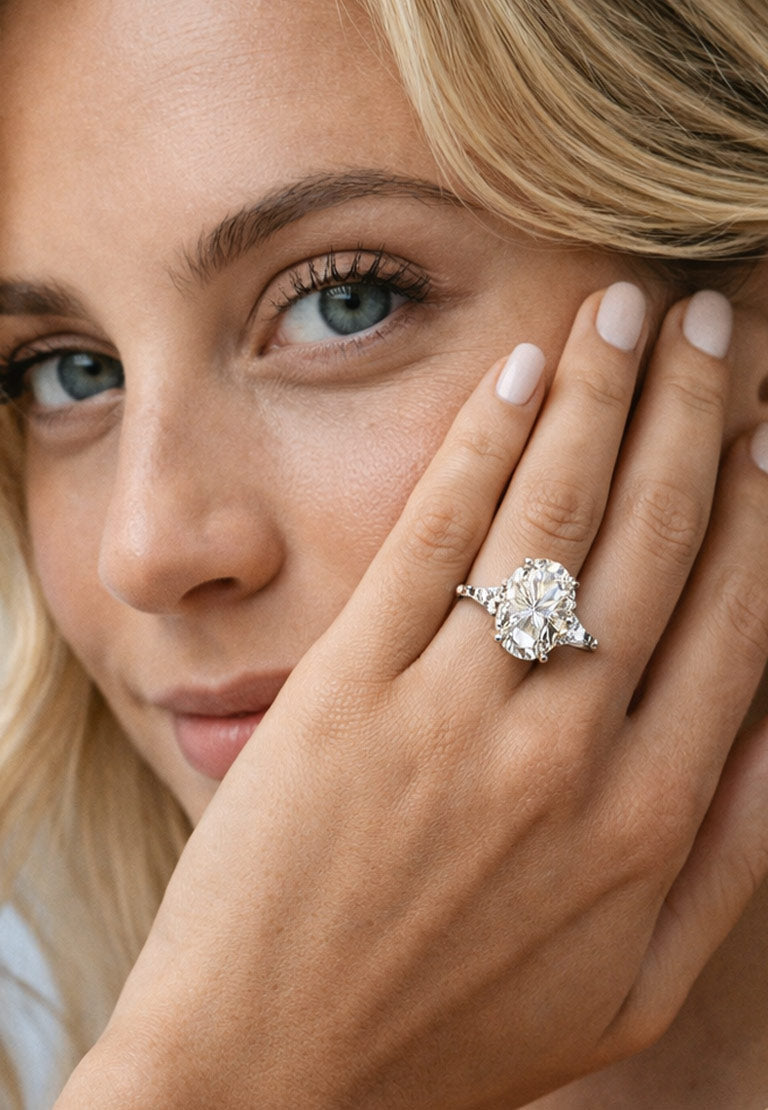 <p>UP TO 30% OFF</p>