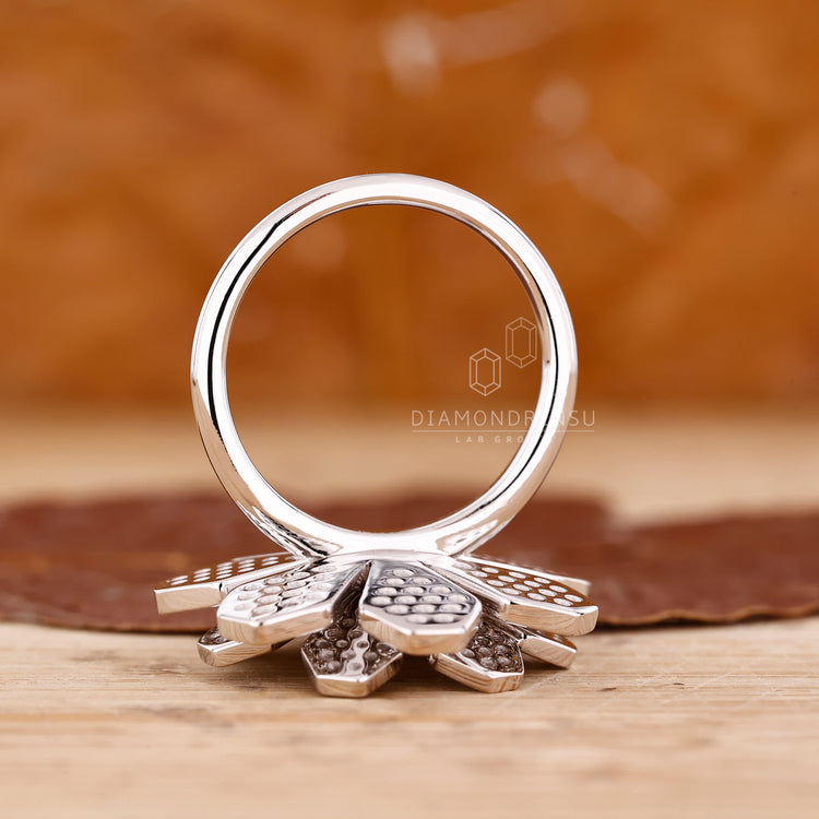IGI certified handmade vintage diamond ring.
