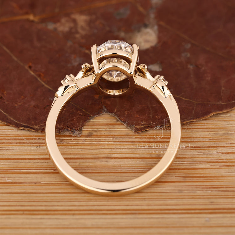 Vintage diamond ring available in 1 to 2 CT.
