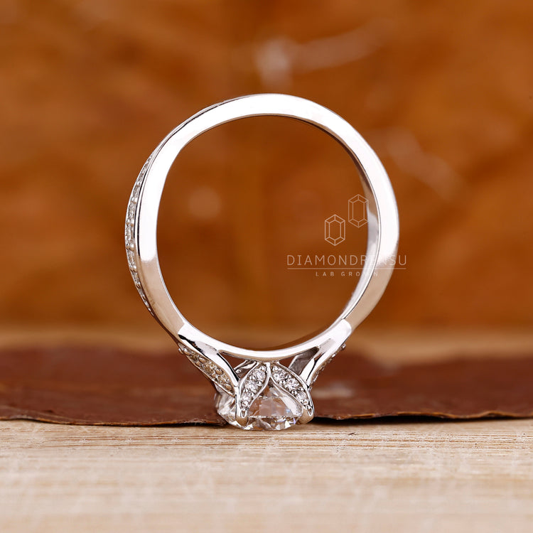 Handmade round cut diamond ring pave design.