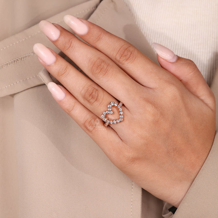 IGI certified handmade heart shape diamond ring.
