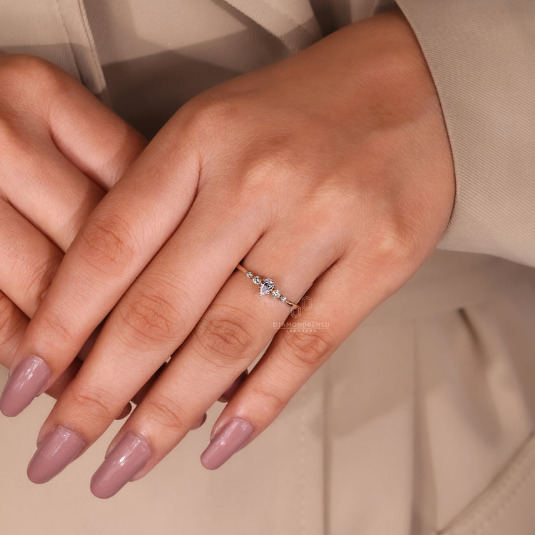 Buy Engagement ring with yellow gold diamond ring.
