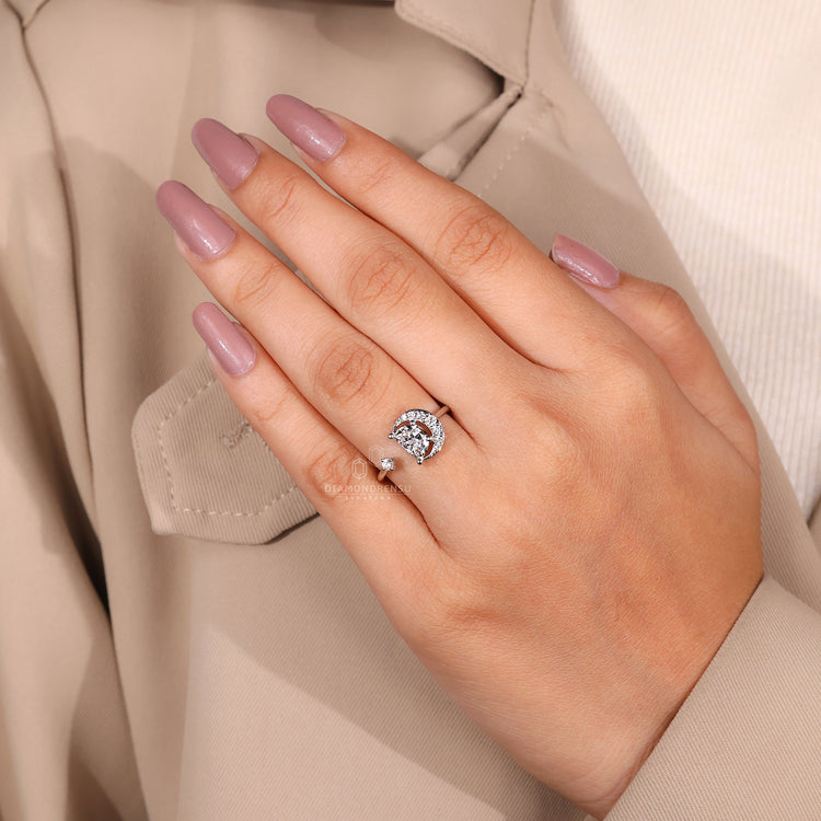 Handmade ring shows beauty of white gold ring.
