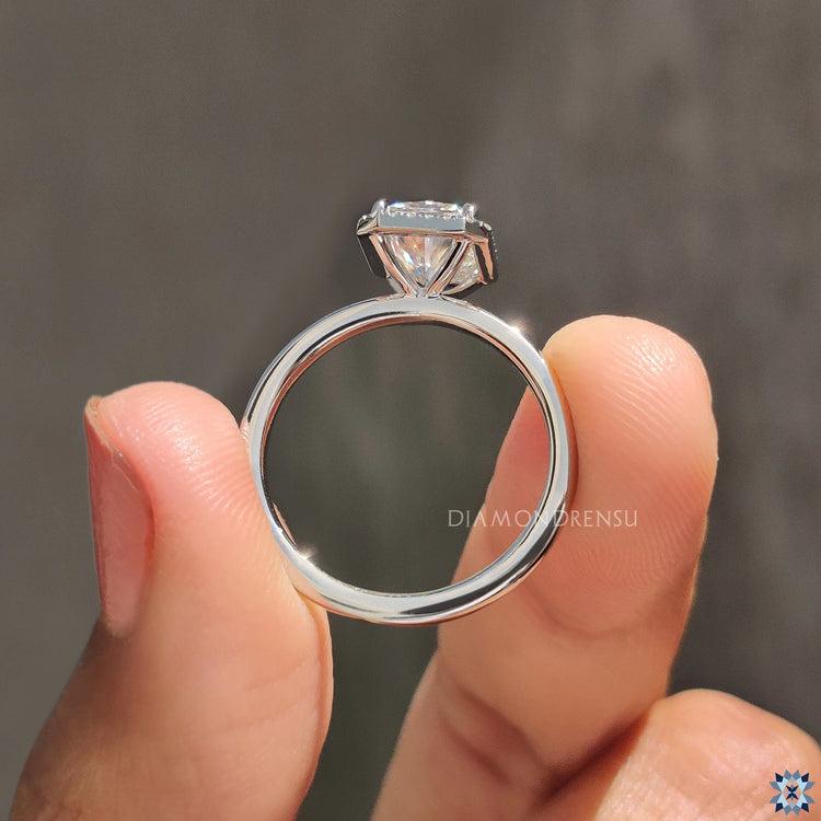 White gold ring designed by Diamondrensu Australia with radiant cut centre
