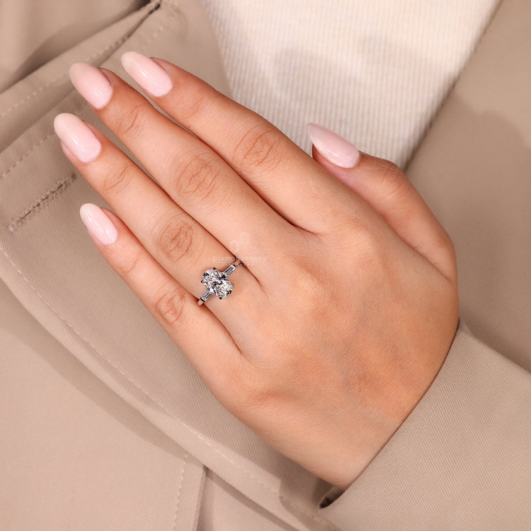 Customise ring using 4 claw prong setting.
