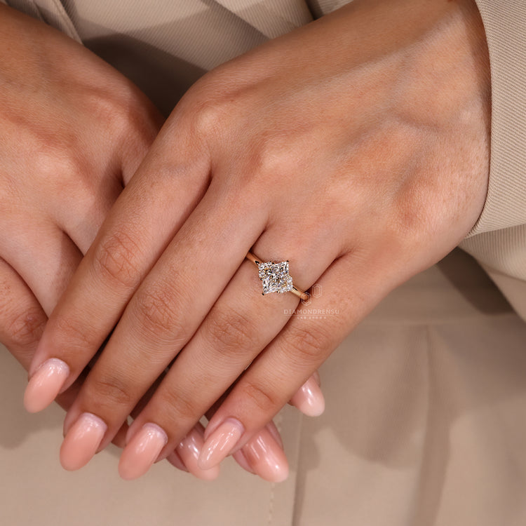 Yellow gold solitaire ring with Dutch marquise diamond centre.
